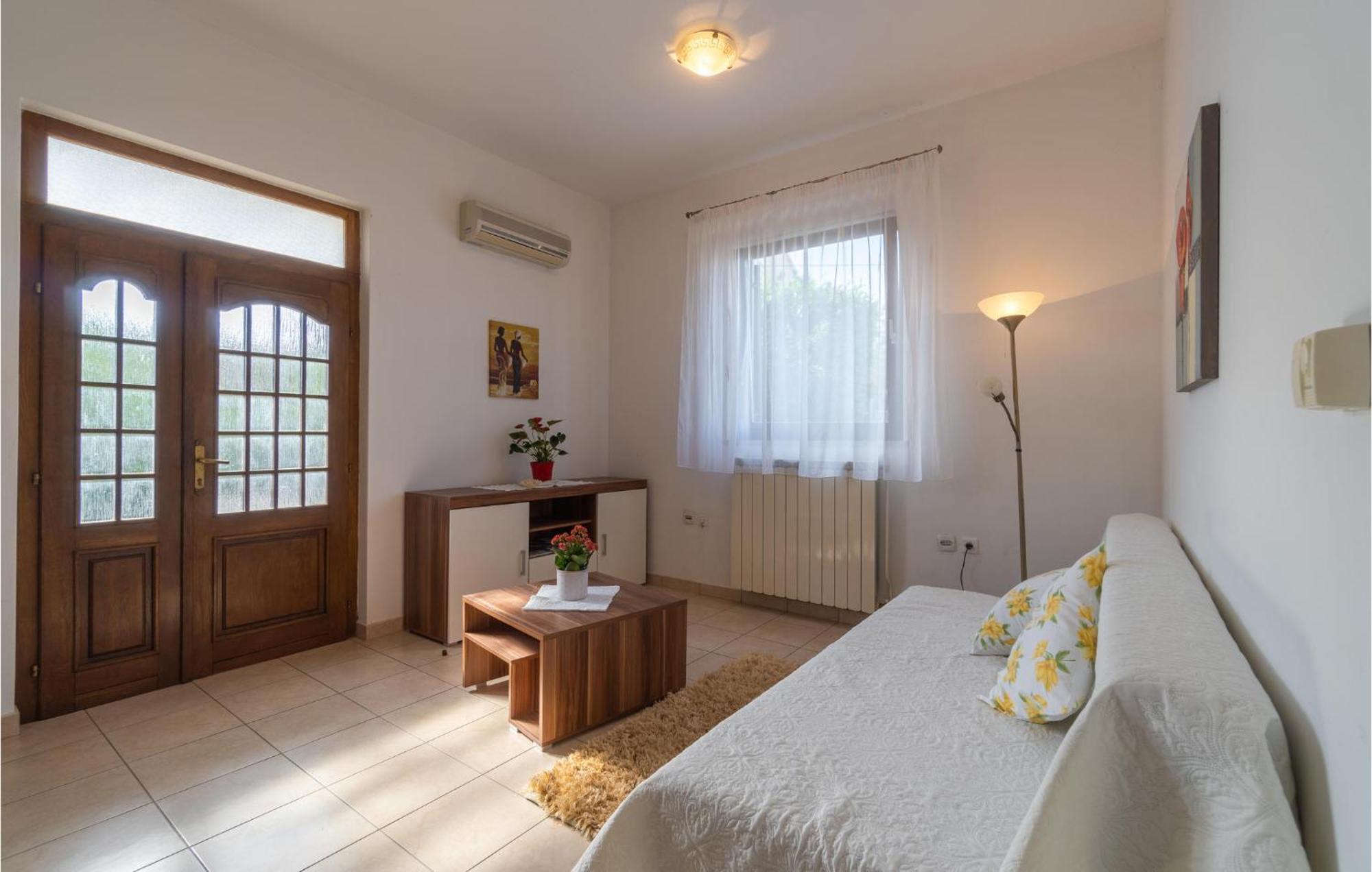 Awesome Apartment In Pula With Wifi Kültér fotó