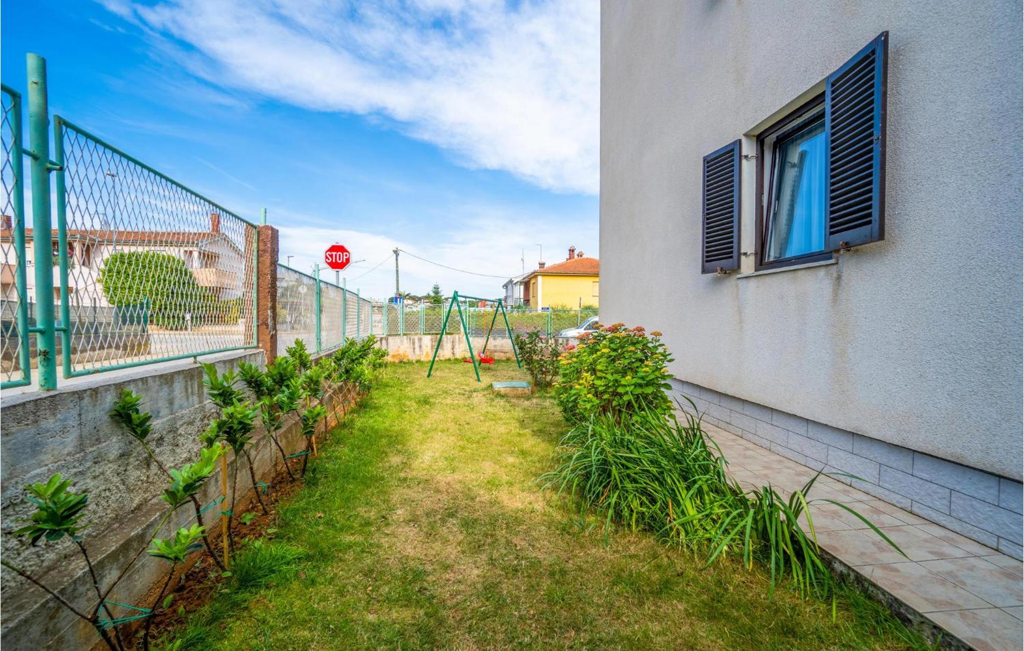 Awesome Apartment In Pula With Wifi Kültér fotó